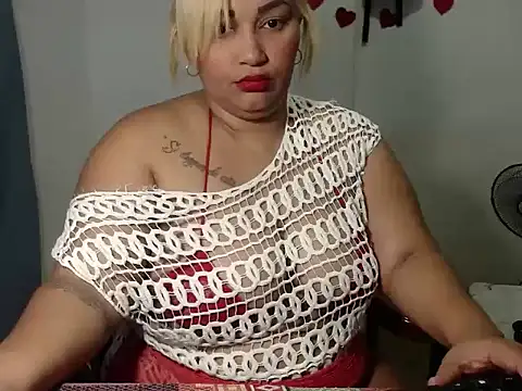 Snapshot of laleska_montenegro chatting on March 9, 2026, 6:50 am laleska montenegro online show from March 9, 2026, 6:50 am