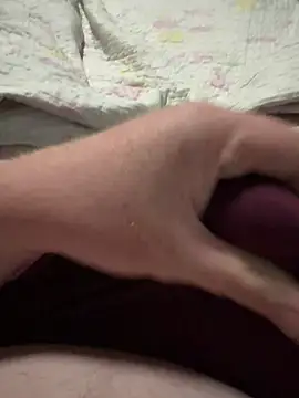 Snapshot of anonimo7762 chatting on April 16, 2026, 12:11 am anonimo7762 online show from April 16, 2026, 12:11 am