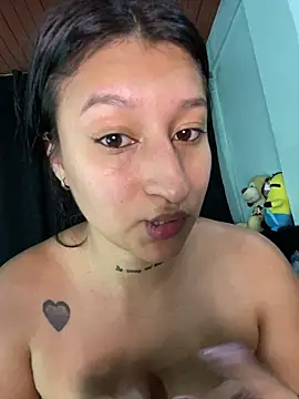 EVAH LEE  online show from May 20, 2026, 1:13 am