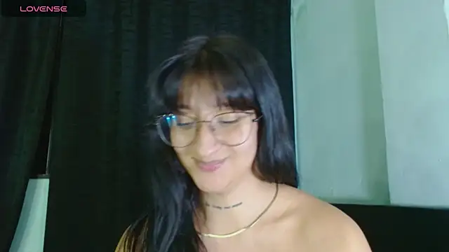 EVAH LEE  online show from March 21, 2026, 8:19 am
