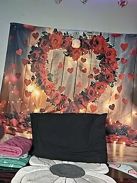 PeachyAriel online show from May 17, 2026, 3:06 am