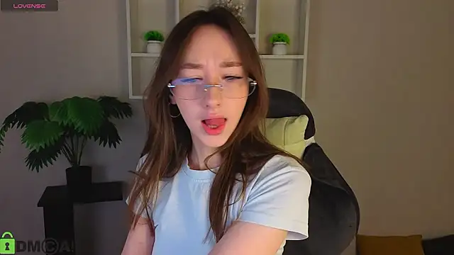 Miche1le Allenne online show from February 26, 2026, 1:05 am