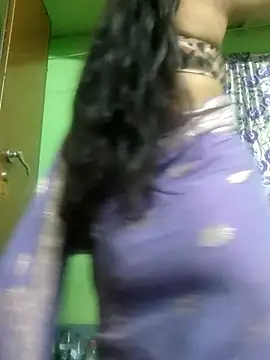 Snapshot of Sofia-ex chatting on April 6, 2026, 4:46 am Sofia-ex online show from April 6, 2026, 4:46 am