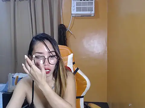 your hornyapril online show from October 29, 2025, 6:07 pm