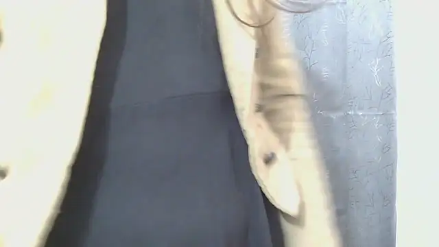 Cute-Bacchi online show from November 15, 2025, 3:21 am