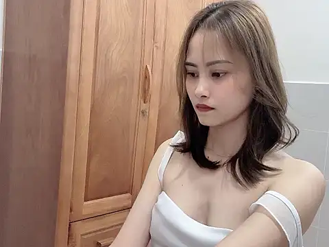 Snapshot of Truclynk1702 chatting on September 17, 2025, 4:20 pm Truclynk1702 online show from September 17, 2025, 4:20 pm