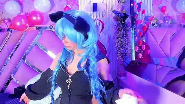 Akane Hikari  online show from February 18, 2026, 4:43 am