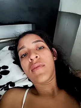 Amber-Sweett online show from October 26, 2025, 3:56 pm