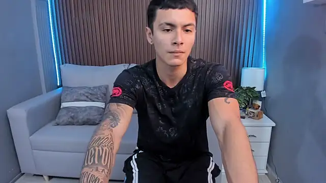 Leo santoro online show from September 20, 2025, 2:33 pm