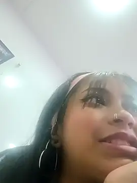 Snapshot of LilyCutee_ chatting on September 10, 2025, 7:02 pm LilyCutee online show from September 10, 2025, 7:02 pm
