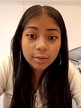 Snapshot of LilyCutee_ chatting on September 15, 2025, 7:03 pm LilyCutee online show from September 15, 2025, 7:03 pm