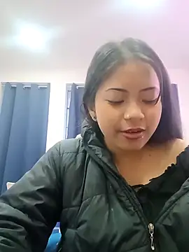 Snapshot of LilyCutee_ chatting on September 28, 2025, 4:36 pm LilyCutee online show from September 28, 2025, 4:36 pm