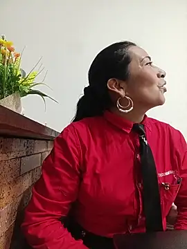 Snapshot of PAULA20- chatting on September 24, 2025, 1:17 pm PAULA20- online show from September 24, 2025, 1:17 pm