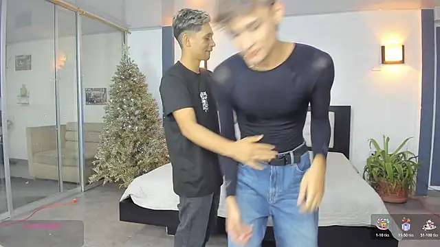 Bisexlifehot   online show from November 30, 2025, 11:05 pm