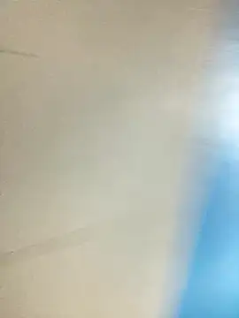 pretty TRANSjona online show from November 17, 2025, 1:59 pm