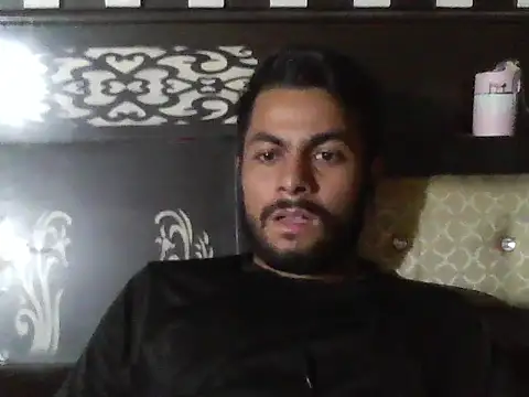 ursdreamperson online show from October 17, 2025, 7:44 am