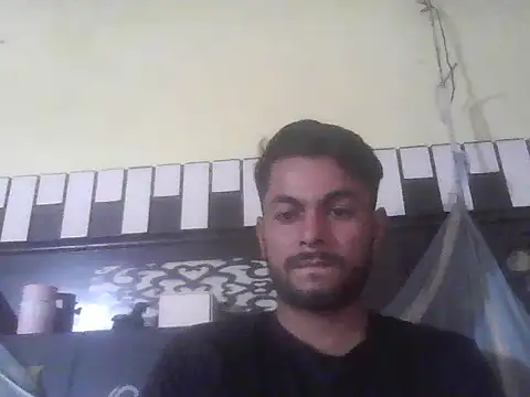 ursdreamperson online show from October 29, 2025, 7:51 am