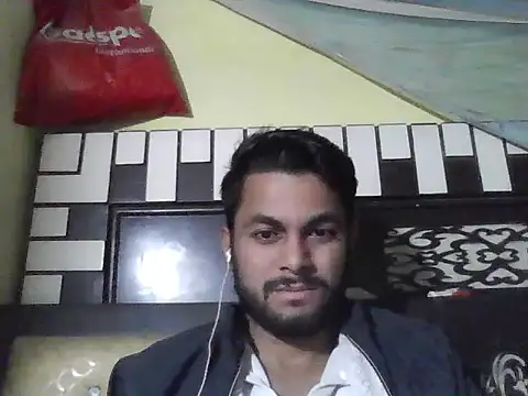 ursdreamperson online show from November 21, 2025, 2:54 am