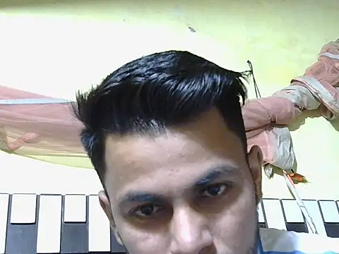 Snapshot of ursdreamperson chatting on April 21, 2026, 1:53 am ursdreamperson online show from April 21, 2026, 1:53 am