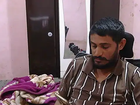 krishjaat43 online show from February 3, 2026, 7:13 am