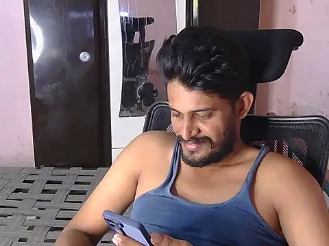 krishjaat43 online show from May 22, 2026, 6:44 am