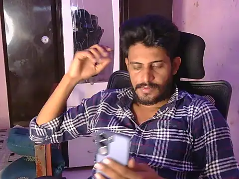 krishjaat43 online show from May 23, 2026, 6:12 am