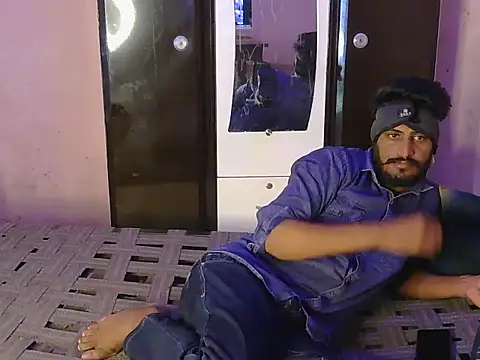 krishjaat43 online show from May 30, 2026, 7:58 am