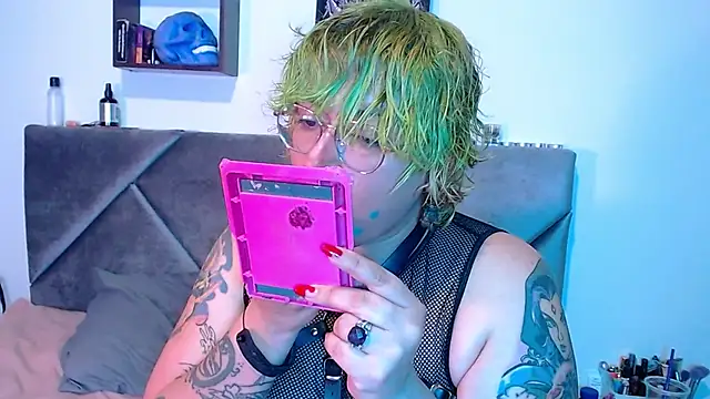 Snapshot of XxGreenGoodxX chatting on January 17, 2026, 7:39 pm XxGreenGoodxX online show from January 17, 2026, 7:39 pm