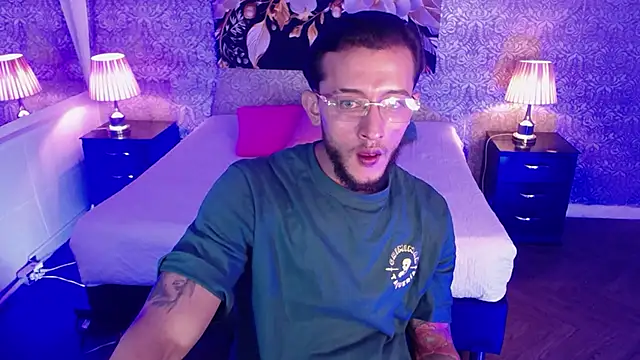 Snapshot of jonas_conor chatting on November 10, 2025, 8:03 pm jonas conor online show from November 10, 2025, 8:03 pm