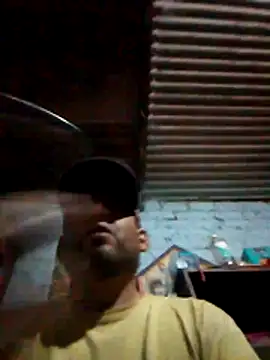 Lujor online show from May 15, 2026, 2:20 am