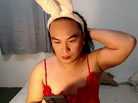 asianayumi online show from February 18, 2026, 10:50 pm