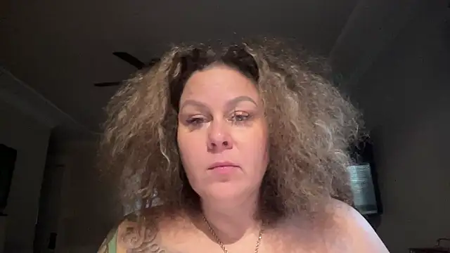 Snapshot of number1slut chatting on September 18, 2025, 12:08 pm number1slut online show from September 18, 2025, 12:08 pm