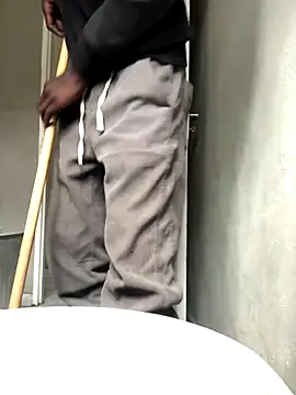 Snapshot of cuminsidebby chatting on October 31, 2025, 5:04 am cuminsidebby online show from October 31, 2025, 5:04 am