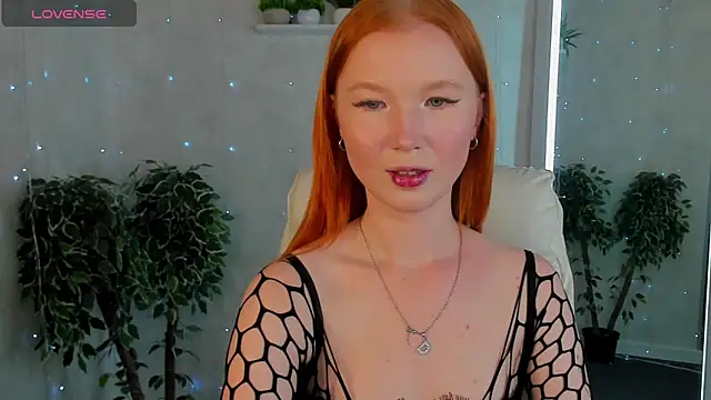 Snapshot of Anna_Patterson chatting on September 13, 2025, 8:25 am Anna Patterson online show from September 13, 2025, 8:25 am