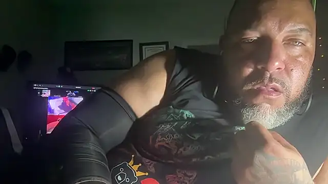 TheGreenEyedBear online show from August 1, 2026, 5:27 am