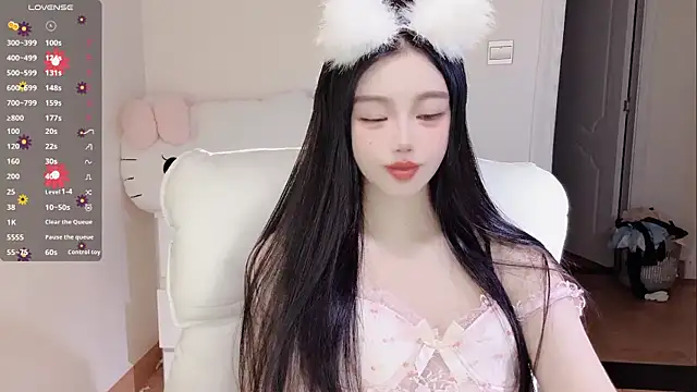 Snapshot of MM-feifei chatting on November 3, 2025, 4:54 pm MM-feifei online show from November 3, 2025, 4:54 pm