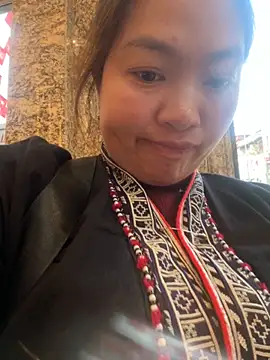 Nhung584 online show from November 16, 2025, 9:47 am