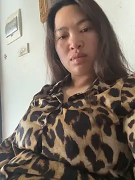 Nhung584 online show from October 19, 2025, 12:13 am