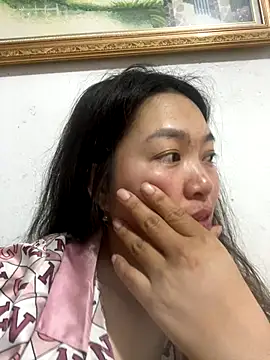 Nhung584 online show from November 5, 2025, 1:25 pm