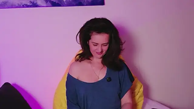 Witch in Silk online show from March 12, 2026, 8:02 pm