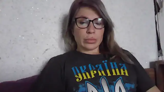 fox red lady7 online show from February 15, 2026, 9:08 am