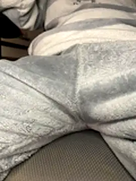 sonwmelt1 online show from October 20, 2025, 4:25 am