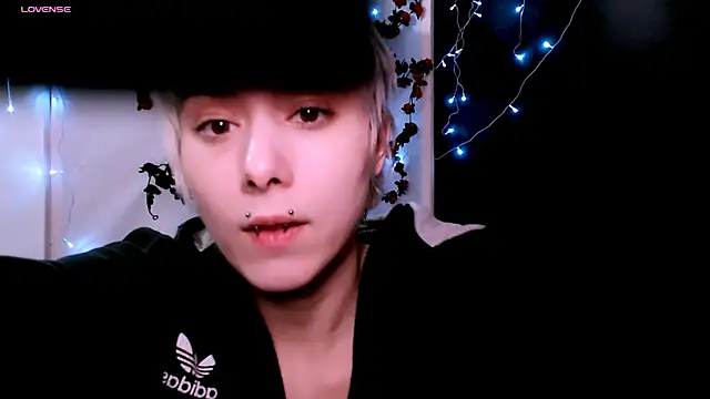 SophieAsh online show from January 12, 2026, 6:58 pm