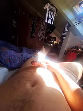 toyboyforreal666 online show from April 3, 2026, 11:27 am