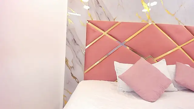 julianaa 31 online show from September 20, 2025, 2:00 pm