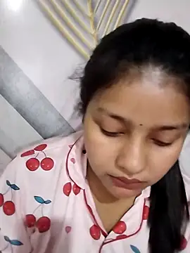 Dipali143143 online show from April 28, 2026, 2:27 am