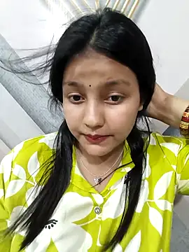 Dipali143143 online show from April 18, 2026, 7:07 pm