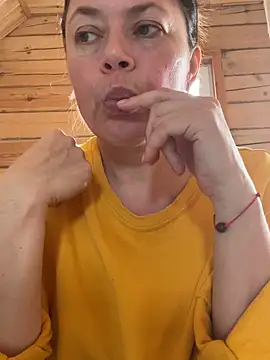 Snapshot of Kiravix chatting on March 22, 2026, 12:18 pm Kiravix online show from March 22, 2026, 12:18 pm