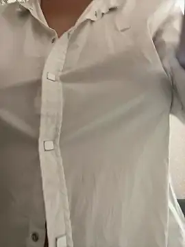 Snapshot of Kiravix chatting on April 1, 2026, 7:22 pm Kiravix online show from April 1, 2026, 7:22 pm