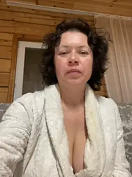 Snapshot of Kiravix chatting on March 28, 2026, 8:10 pm Kiravix online show from March 28, 2026, 8:10 pm